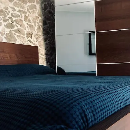 Con Piscina Vista Mare E Etna Villa