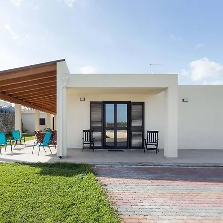 Con Piscina Vista Mare E Etna Villa *